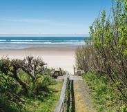 Nearby View and Attractions 3 Pacific House by Avantstay Bright Airy Home w/ Direct Access to Cannon Beach