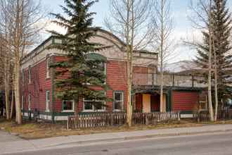 Exterior 4 Holly by Avantstay In the Heart of Breckenridge w/ Hot Tub, Game Room & Roof Top Patio