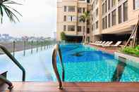 Kolam Renang The Tresor Luxurious Apartment Riverview