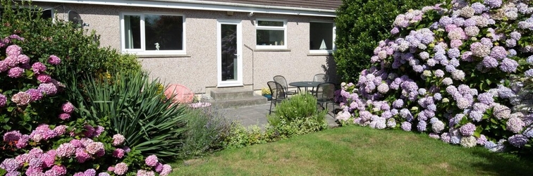 Exterior Ballyroan - Peaceful Dog Friendly Cottage