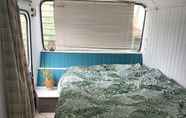 Bedroom 4 Converted French bus With Stunning Views