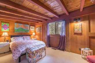 Bedroom 4 Mt. Jola by Avantstay Vintage Squaw Valley Perched Under The Tram!