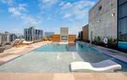 Swimming Pool 7 Parish by Avantstay Brand New Condo in Austin w/ Amazing Amenities!