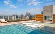 Swimming Pool 2 Parish by Avantstay Brand New Condo in Austin w/ Amazing Amenities!