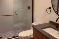 In-room Bathroom Manitou Riverhouse 115 by Avantstay Spacious Condo in the Centre of Telluride