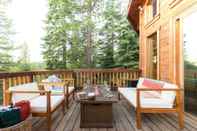 Common Space Wildwood by Avantstay Seclusion In The Woods w/ 3 Decks! 15mins From Nrthstar!