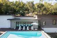 Swimming Pool Chardonnay by Avantstay Modern Private Haven in Sonoma Infinity Pool w/ Valley Views