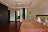 Bedroom Kanika Residence by Lofty