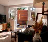 Lainnya 3 Stylish 1 Bedroom Flat in Clapton