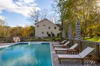 Swimming Pool Cortland by Avantstay Charming Heritage Estate w/ Private Lake & Pool