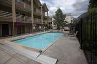 Swimming Pool Viking Lodge 103 by Avantstay Stunning Condo w/ Communal Pool