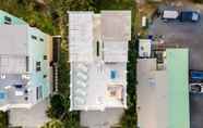 Exterior 7 Sand Dune by Avantstay Vibrant 6 BR Bungalow w/ Entertainer's Dream Roof