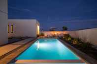 Swimming Pool Aria by Avantstay Spectacular & Secluded Desert Oasis w/ Pool