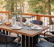 Restaurant 4 Polaris by Avantstay Woodsy Tahoe Cabin With Spacious Deck Close to Lake