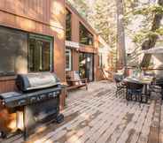 Common Space 2 Polaris by Avantstay Woodsy Tahoe Cabin With Spacious Deck Close to Lake