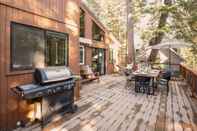 Common Space Polaris by Avantstay Woodsy Tahoe Cabin With Spacious Deck Close to Lake