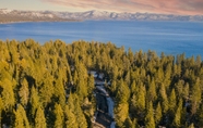 Nearby View and Attractions 3 Polaris by Avantstay Woodsy Tahoe Cabin With Spacious Deck Close to Lake