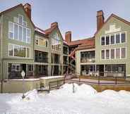 Exterior 5 Etta Place 5 by Avantstay Ski In/ Ski Out Unit w/ Views of the Valley!