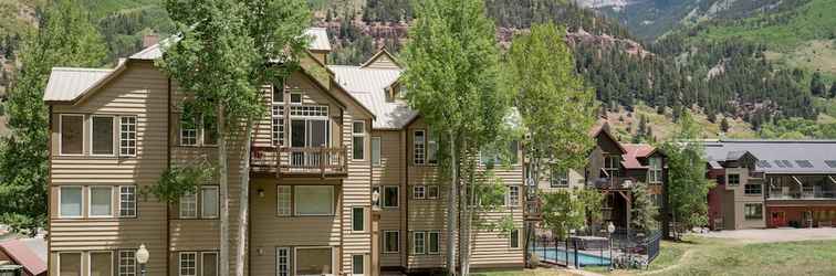 Exterior Etta Place 5 by Avantstay Ski In/ Ski Out Unit w/ Views of the Valley!