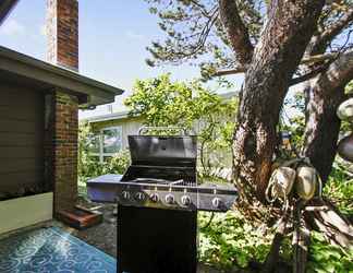 Exterior 2 Modern Love by Avantstay Serene Home in Arch Cape w/ Large Yard in Great Location