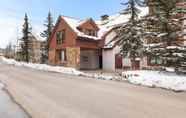 Exterior 2 Emerald Elk at Village Creek by Avantstay Close to Slopes & Village w/ Views