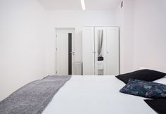 Bedroom 5 Stępińska Apartment Warszawa by Renters