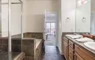 In-room Bathroom 4 Douglas by Avantstay Charming Townhouse Mins From Deer Valley Resort