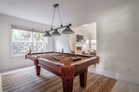 Entertainment Facility Clementine By Avantstay Bright Modern Retreat w/ Pool, Pool Table & Large Patio