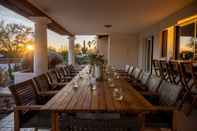 Functional Hall Sonoran by Avantstay Roomy Getaway w/ Pool, Rooftop Deck & Amazing Desert Views