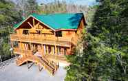 Exterior 5 Sycamore by Avantstay Spectacular Mountain Home w/ Indoor Pool, Hot Tub, Home Theatre & Fire Pit!