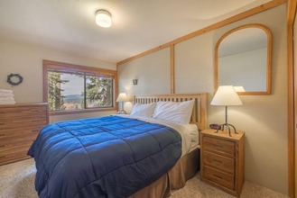 Bedroom 4 Hawk's Eye by Avantstay Cozy Condo w/ Views & Access to Northstar Resort Community