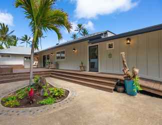 Exterior 2 Hale Oahu Estate by Avantstay Kailua Beachfront Estate w/ Guest House