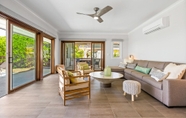 Common Space 5 Hale Oahu Estate by Avantstay Kailua Beachfront Estate w/ Guest House