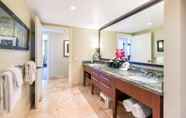 ห้องน้ำภายในห้อง 5 K B M Resorts: Honua Kai Hokulani Hkh-603, Upgraded 3 Bedrooms, 2 Queens in 2nd Bedrm, Ocean Views, Perfect for Families, Includes Rental Car!