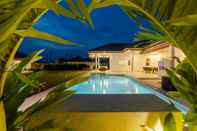 Kolam Renang Modern 4 BR Pool & Tropical Garden MS-30