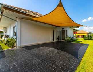 Bangunan 2 Modern 4 BR Pool & Tropical Garden MS-30