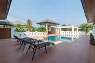 Swimming Pool Private 4 Bedroom Pool Villa NB6