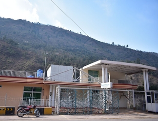 Exterior 2 AJK Guest House