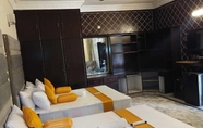 Kamar Tidur 5 Hotel Royal Grand