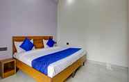 Bedroom 5 Hotel Golden Admire By F9 Hotels