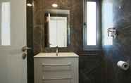 In-room Bathroom 5 Phaedrus Living Luxury Suite Nicosia 501