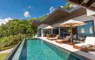 Phòng ngủ 4 Dreamy Jungle Ocean-view Luxury Villa w Pool