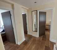 Others 3 Spacious 3 Bedroom Apartment Near Camden With Balcony