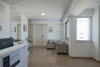 Lobby Phaedrus Living Luxury Suite Nicosia 502