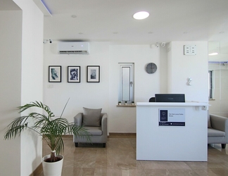 Lobi 2 Phaedrus Living Luxury Suite Nicosia 508