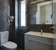 In-room Bathroom 7 Phaedrus Living Luxury Suite Nicosia 510