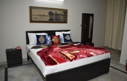 Kamar Tidur 5 Neelum Guest House