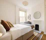 Bedroom 2 The Fulham Bolthole - Beckoning 2bdr Flat With Garden