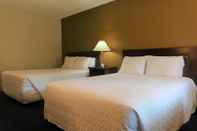 Bedroom Travelodge by Wyndham Canyonville