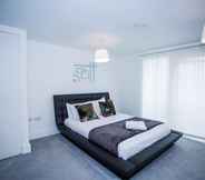 Kamar Tidur 3 STUNNING 2 BED APARTMENT WITH PARKING